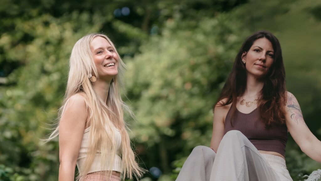Sina & Tatjana Photo